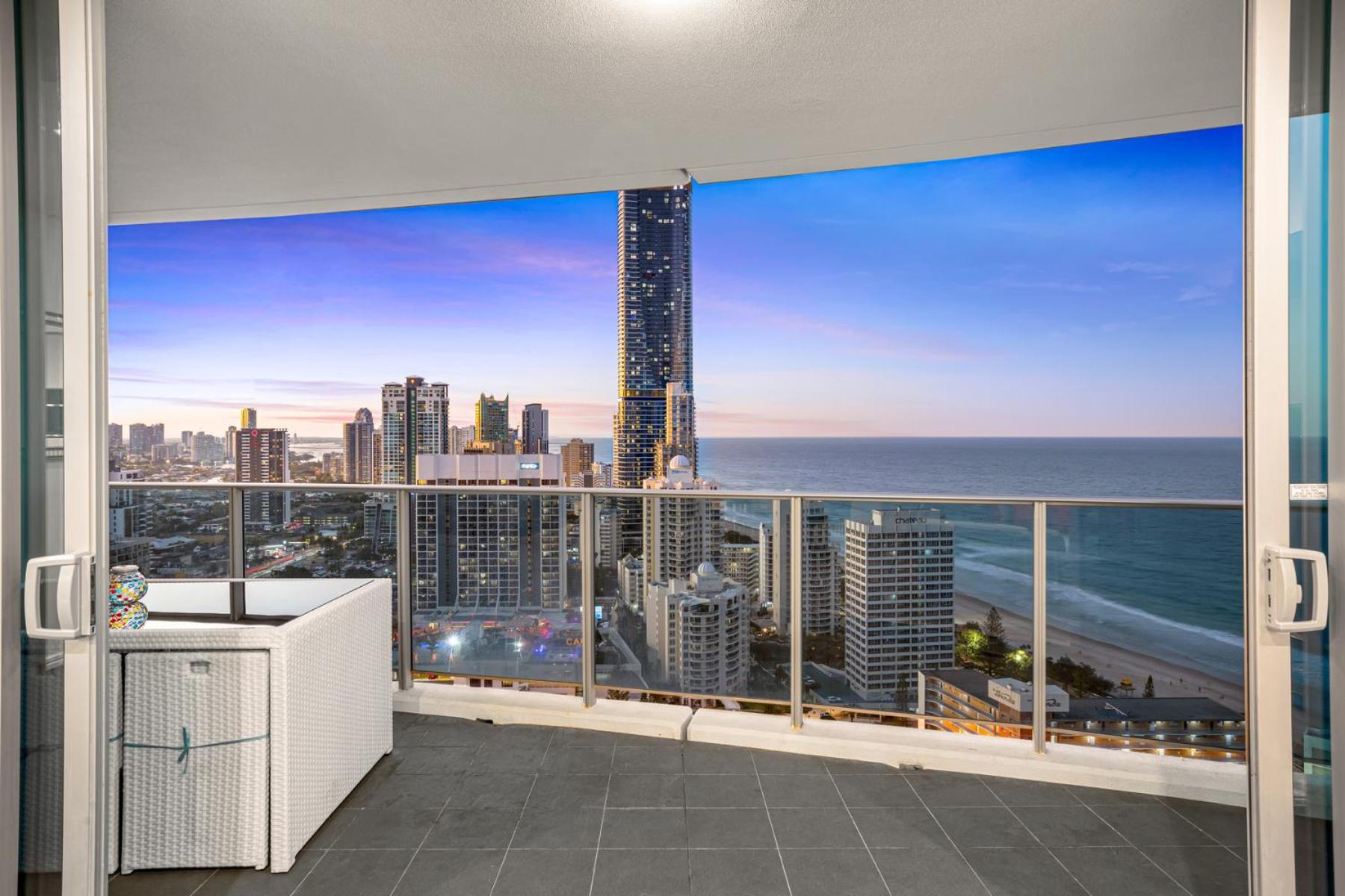 H Star Residences-- Paradise Stayz Gold Coast Bagian luar foto