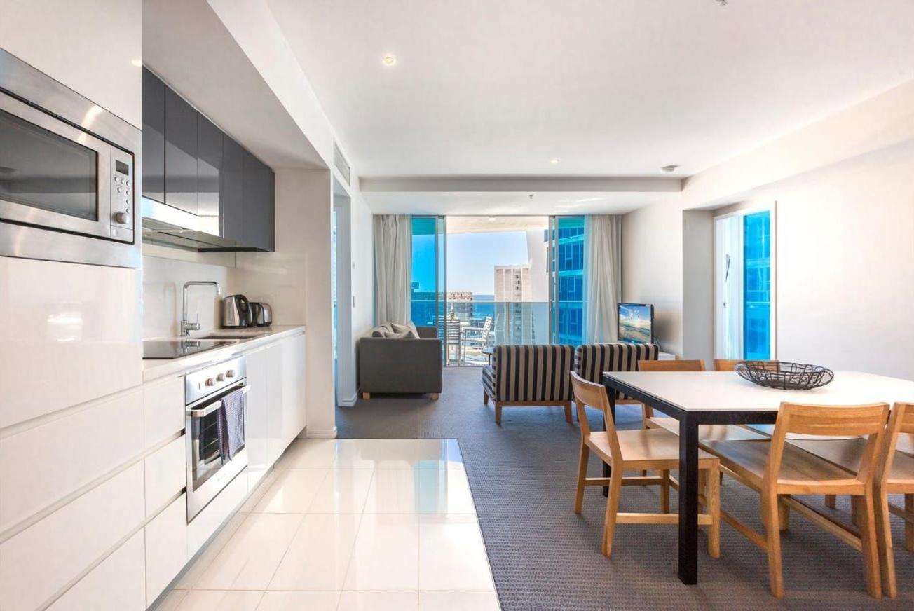 H Star Residences-- Paradise Stayz Gold Coast Bagian luar foto