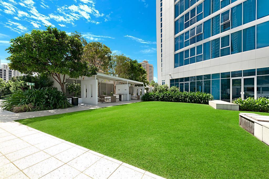 H Star Residences-- Paradise Stayz Gold Coast Bagian luar foto